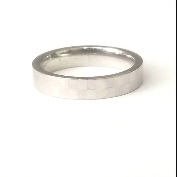 New checker band/ring size‎ 7 - Picture 1 of 3